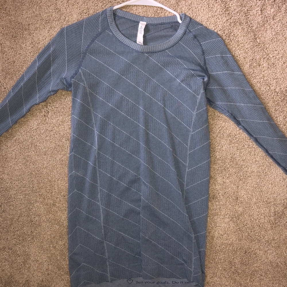 Lululemon long sleeve tech shirt